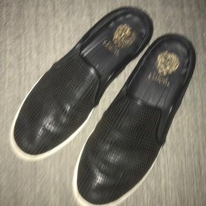 Vince Camuto Black leather Slides